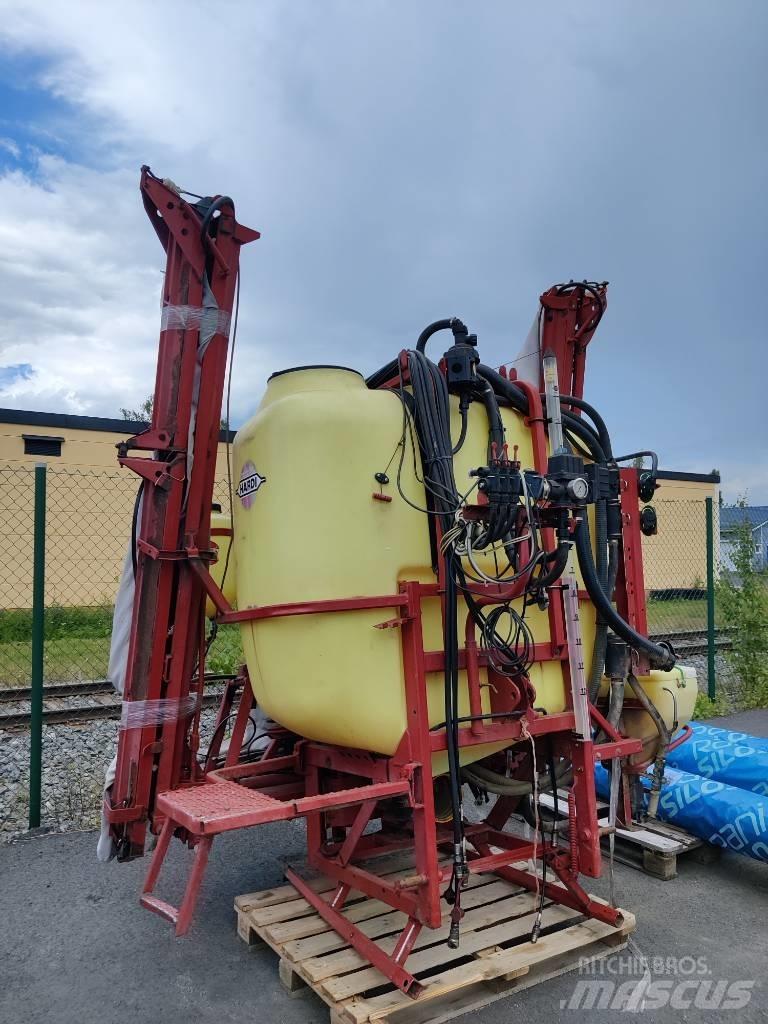 Hardi Master Twin 承載式噴霧機