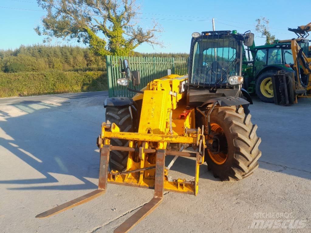 JCB 531-70 農業用伸縮臂裝載機
