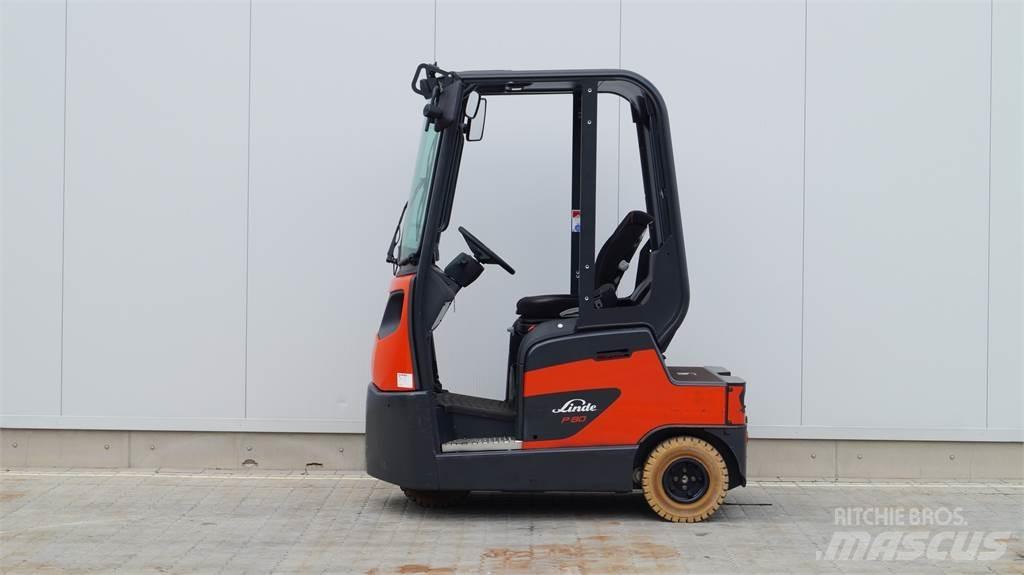 Linde P80 牽引車