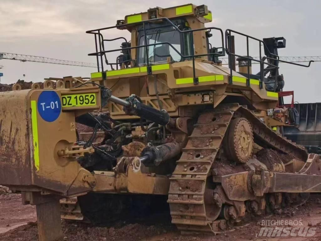 CAT D 11 R 履帶推土機