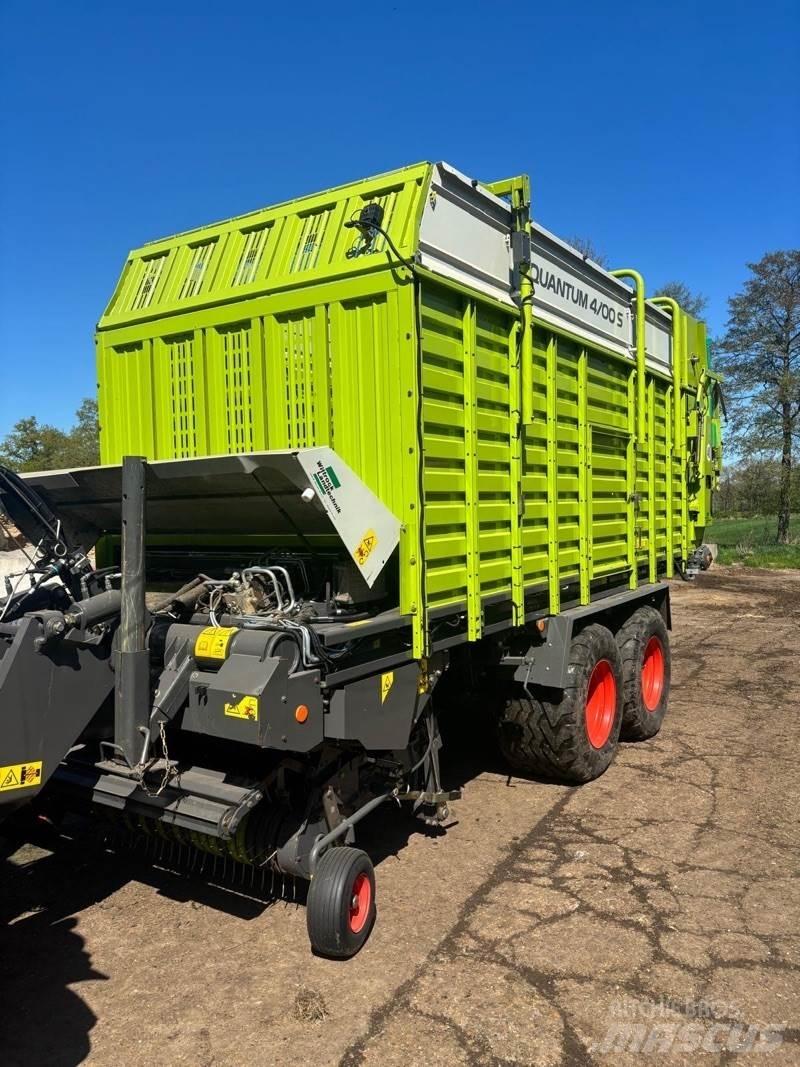 CLAAS Quantum 4700 自裝式拖車