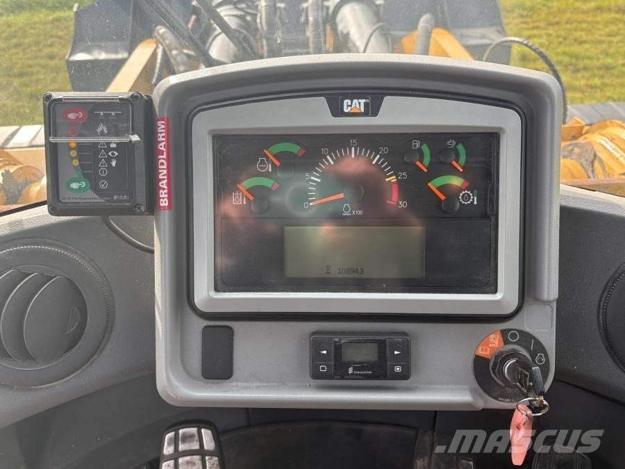 CAT 980M 輪胎式裝載機