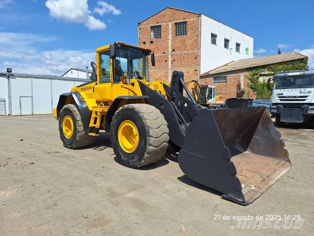 Volvo L 120 E 輪胎式裝載機