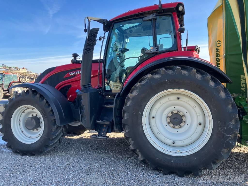 Valtra T234 V 曳引機