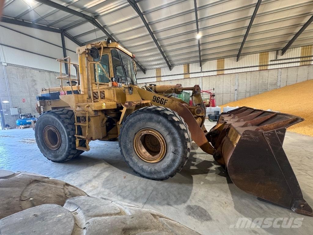 CAT 966 F 輪胎式裝載機