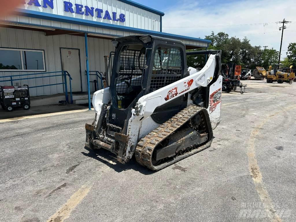 Bobcat T64 滑移轉向裝載機