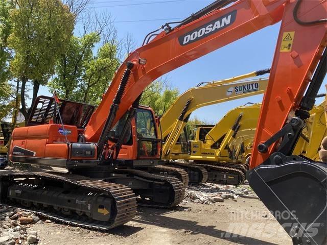 Doosan DX 225 LC 履帶式 挖土機/掘鑿機/挖掘機