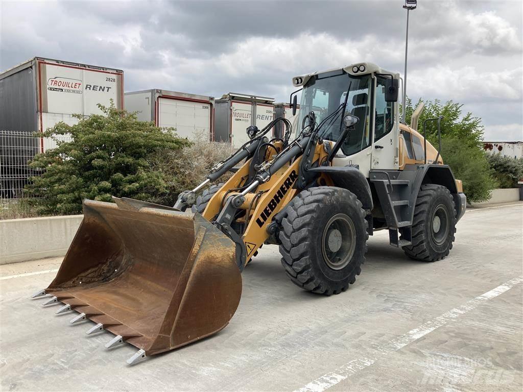 Liebherr L 526 輪胎式裝載機