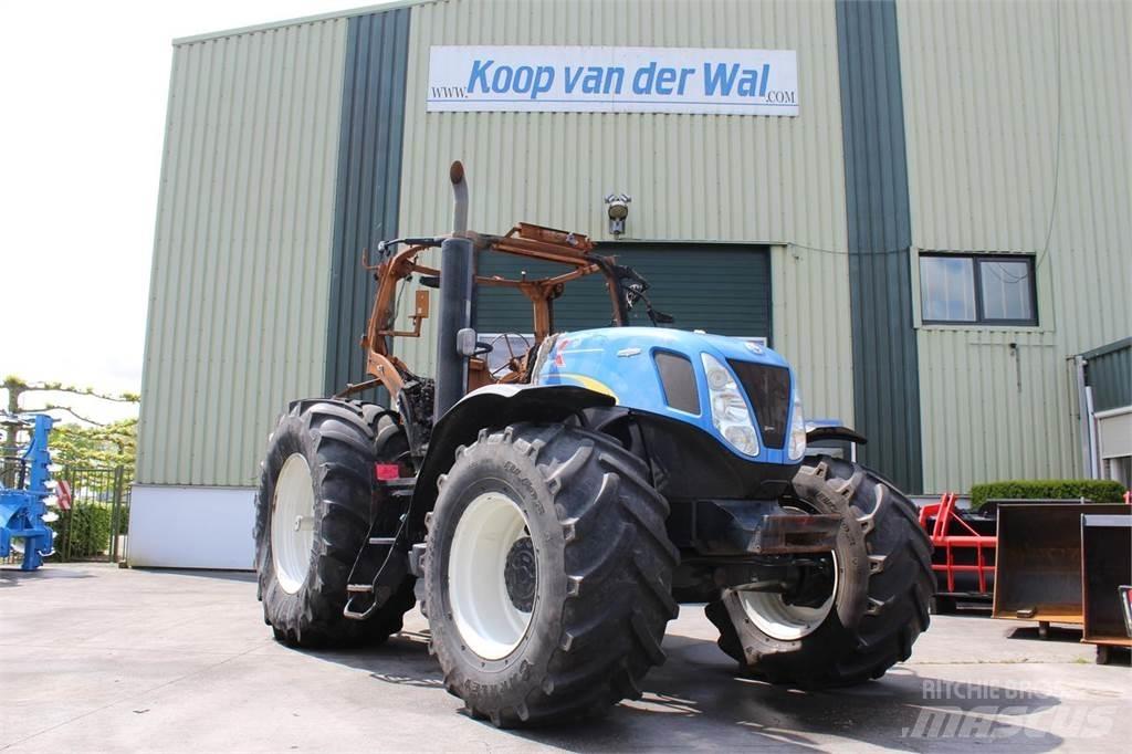 New Holland T7030 曳引機