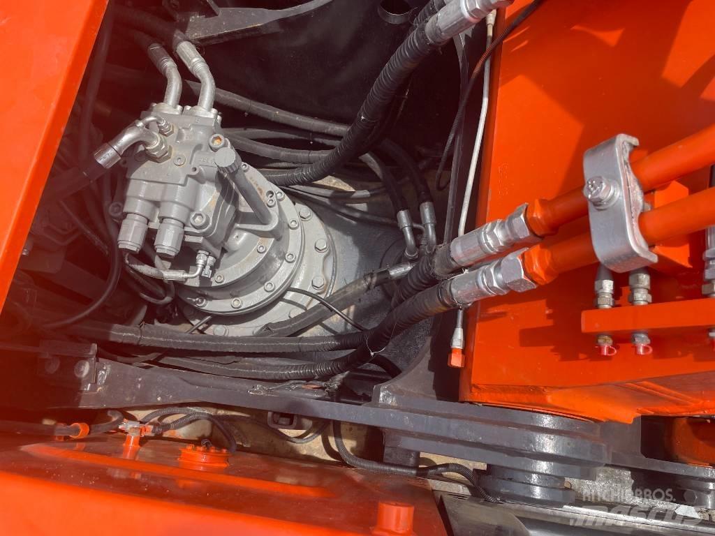 Hitachi ZX 200 履帶式 挖土機/掘鑿機/挖掘機