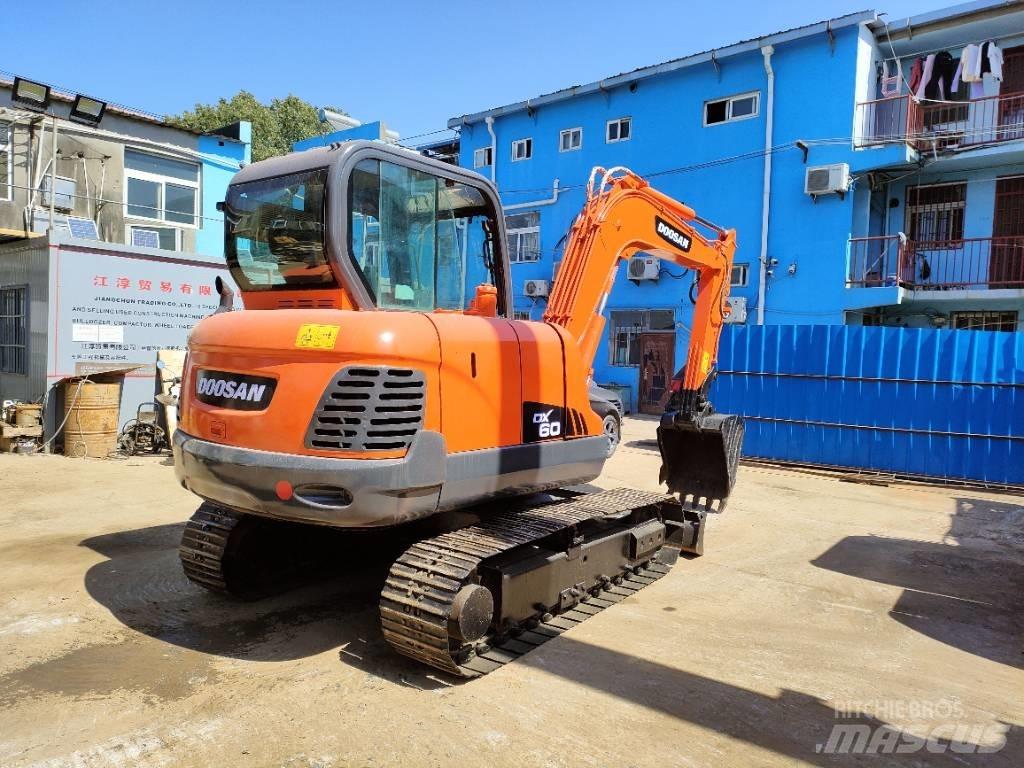 Doosan DX 60 履帶式 挖土機/掘鑿機/挖掘機