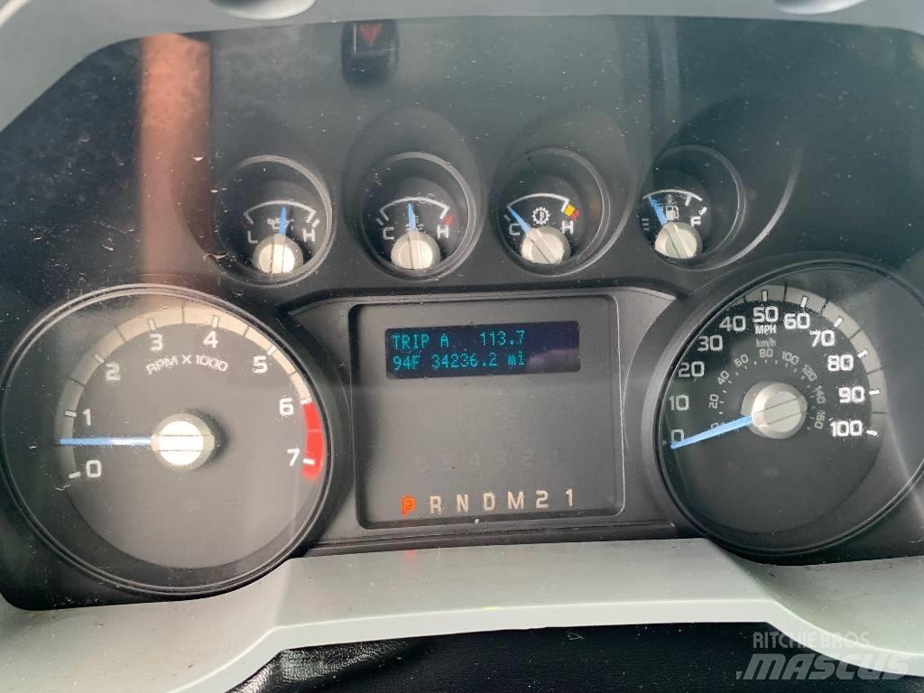 Ford F 350 皮卡.傳統半斗卡車/側卸板
