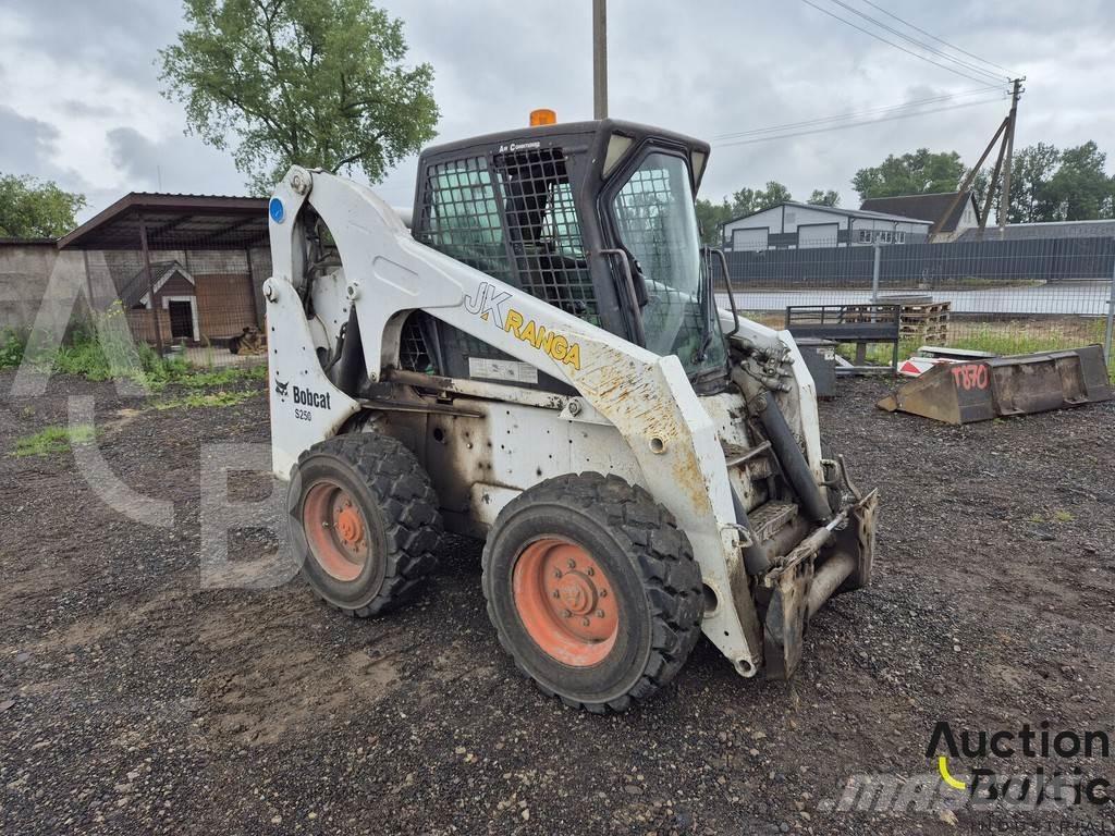 Bobcat S 250 滑移轉向裝載機