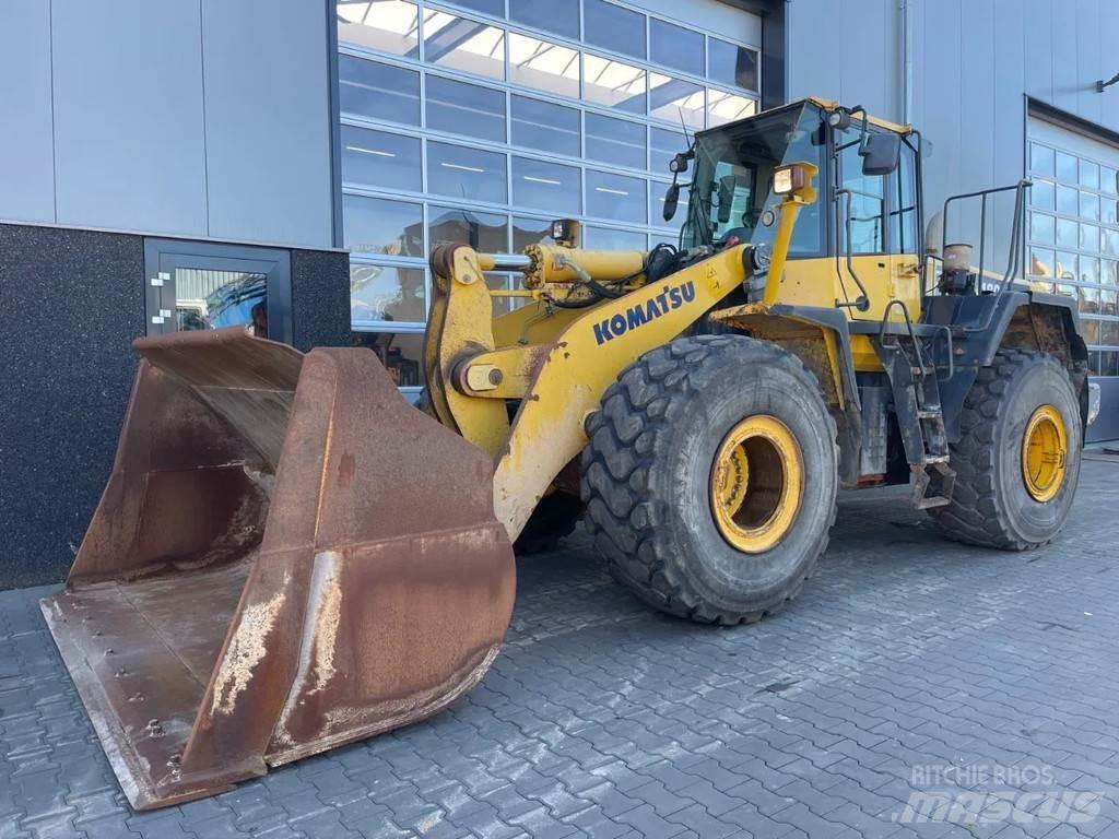 Komatsu WA480-6 輪胎式裝載機
