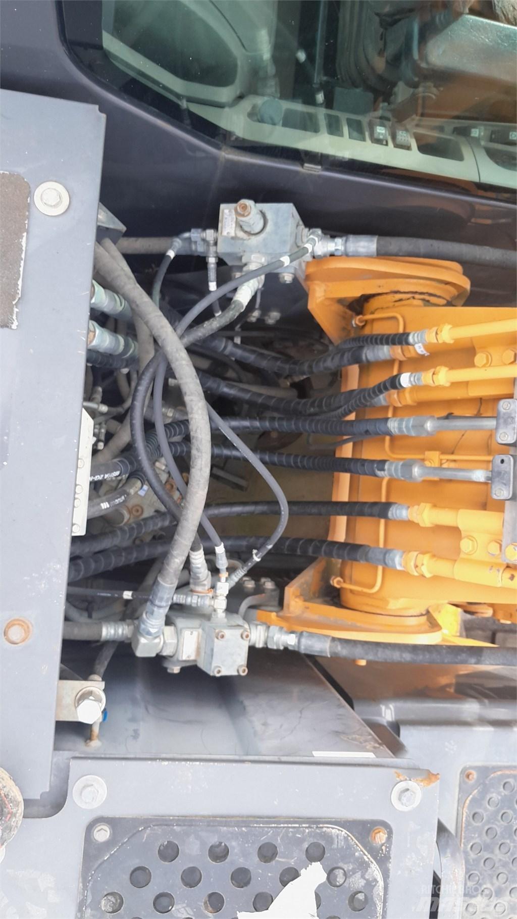 CASE CX 130 B 履帶式 挖土機/掘鑿機/挖掘機