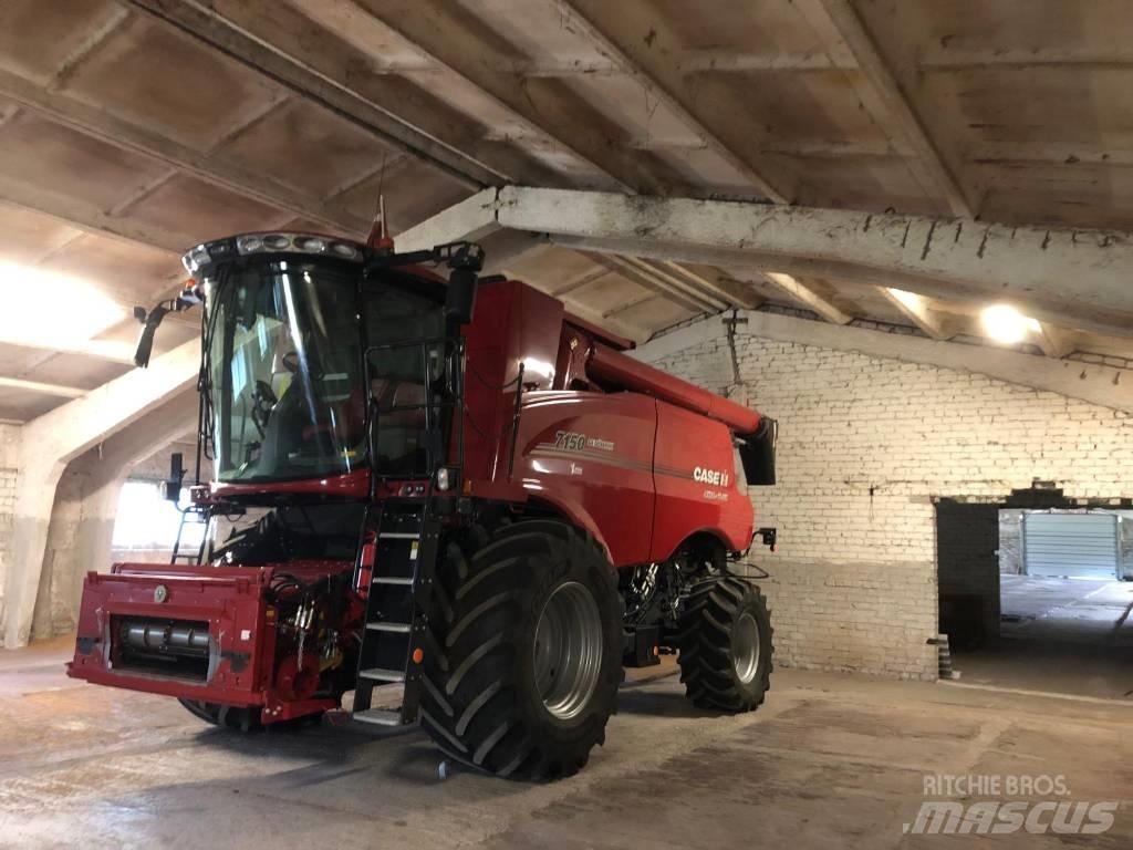 CASE AF7150 聯合收穫機