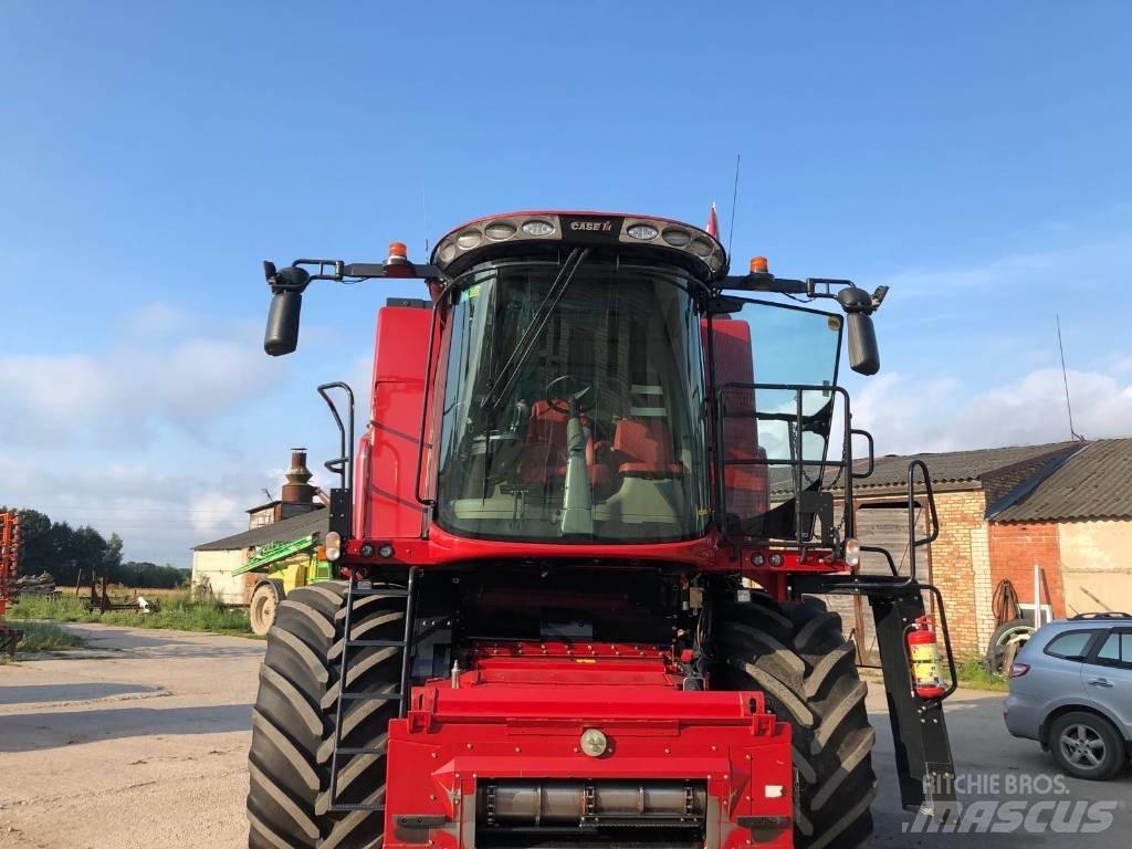 CASE AF7150 聯合收穫機