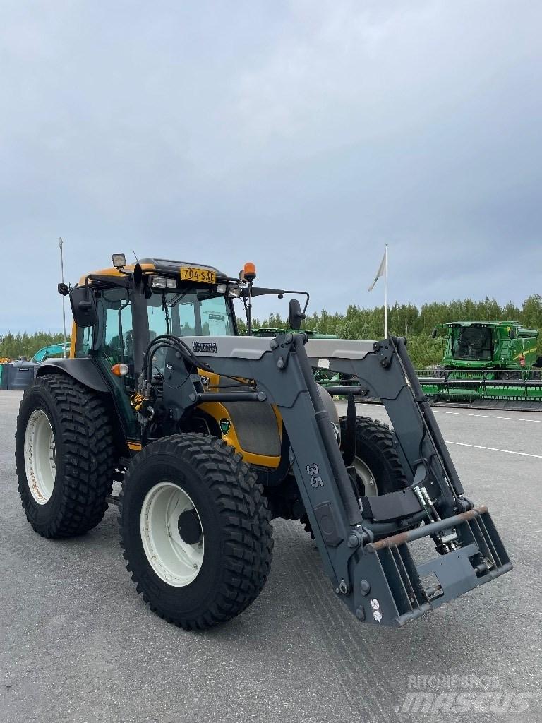 Valtra A95 曳引機