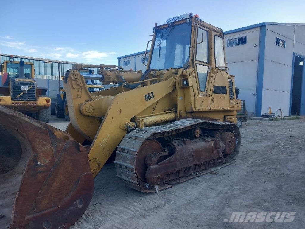 CAT 963 推土機