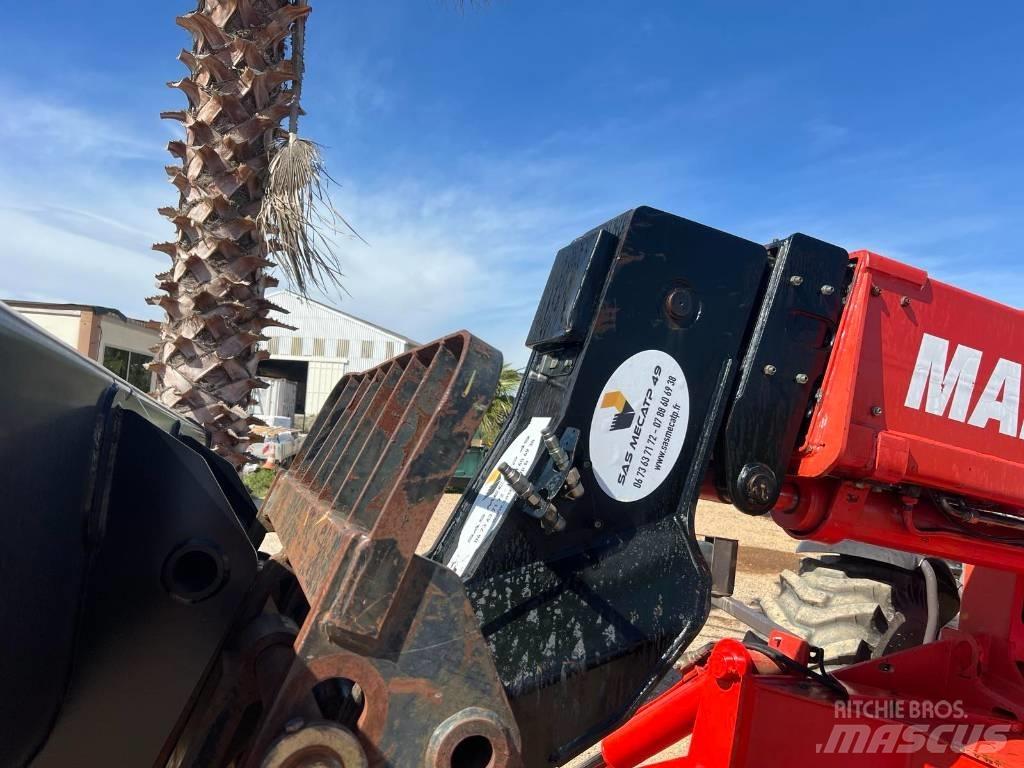 Manitou MT 1440 伸縮臂操作車