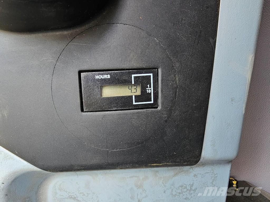 Hyundai R215L 履帶式 挖土機/掘鑿機/挖掘機