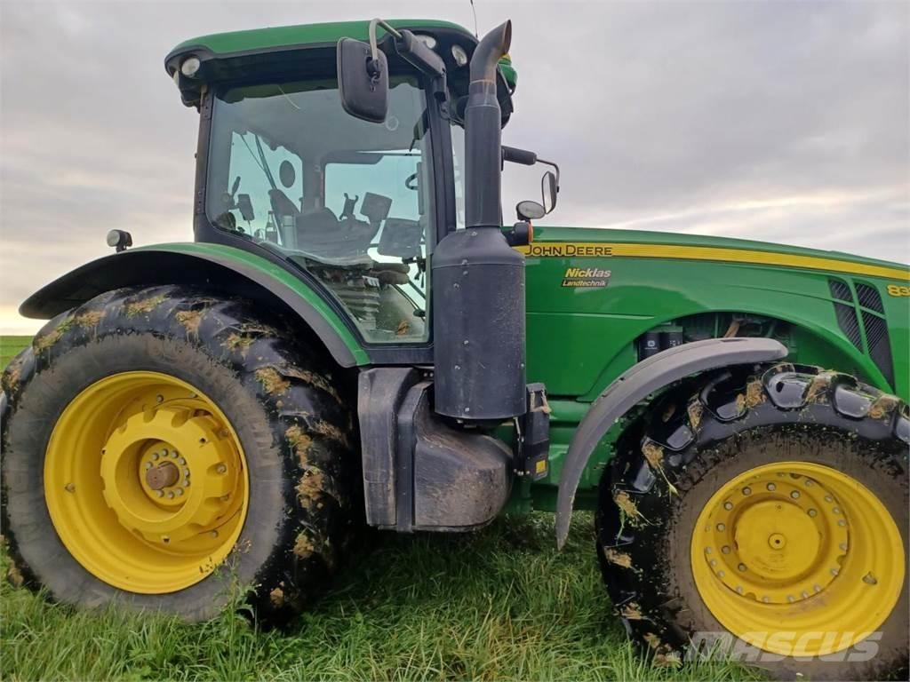 John Deere 8335R 曳引機