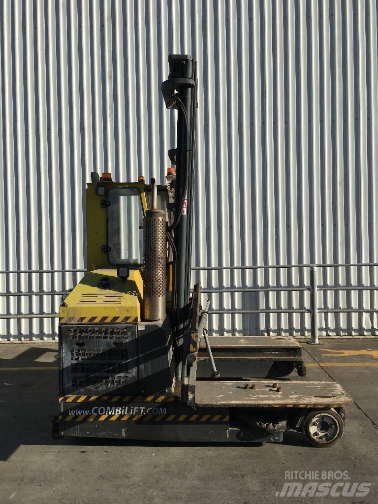 Combilift C 3000 鏟裝機