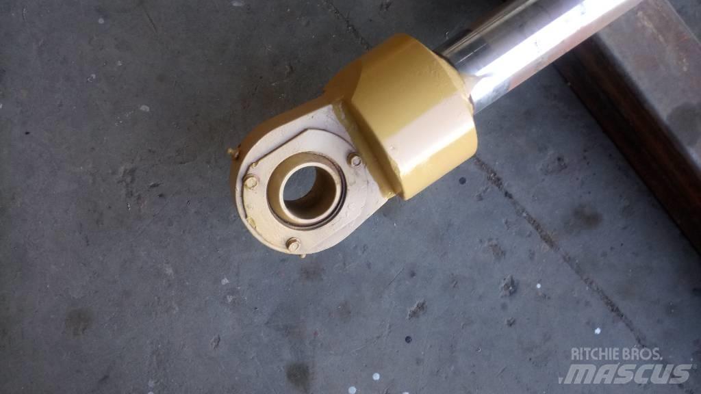 Volvo A 35 油壓