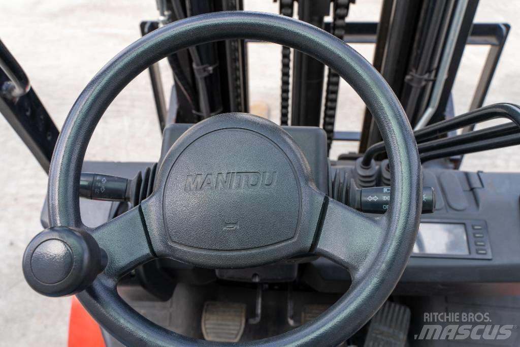 Manitou MI 25 D 柴油卡車