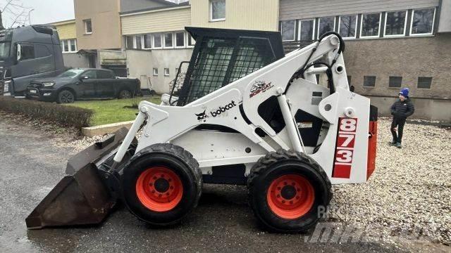 Bobcat 873 滑移轉向裝載機