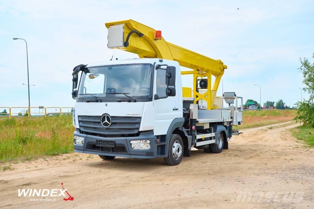 Palfinger P 300 KS 卡車裝載高空作業車
