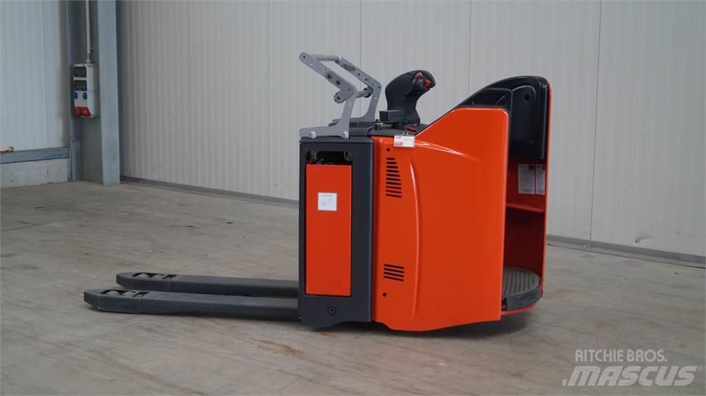 Linde T20SP kurz 低架升降機