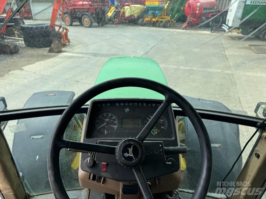 John Deere 6800 曳引機