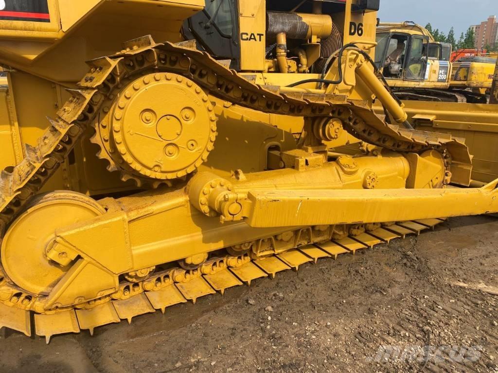 CAT D6R 履帶推土機