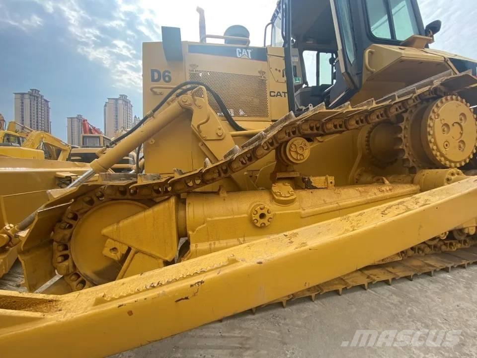 CAT D6R 履帶推土機