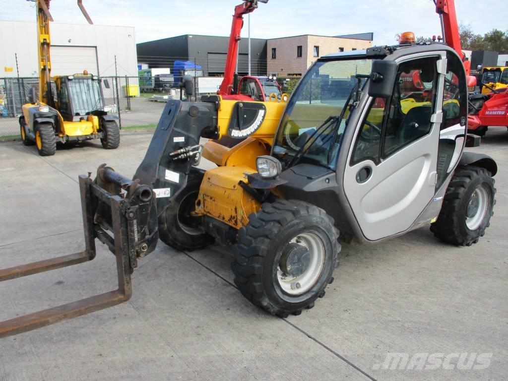 Manitou MT 625 伸縮臂操作車