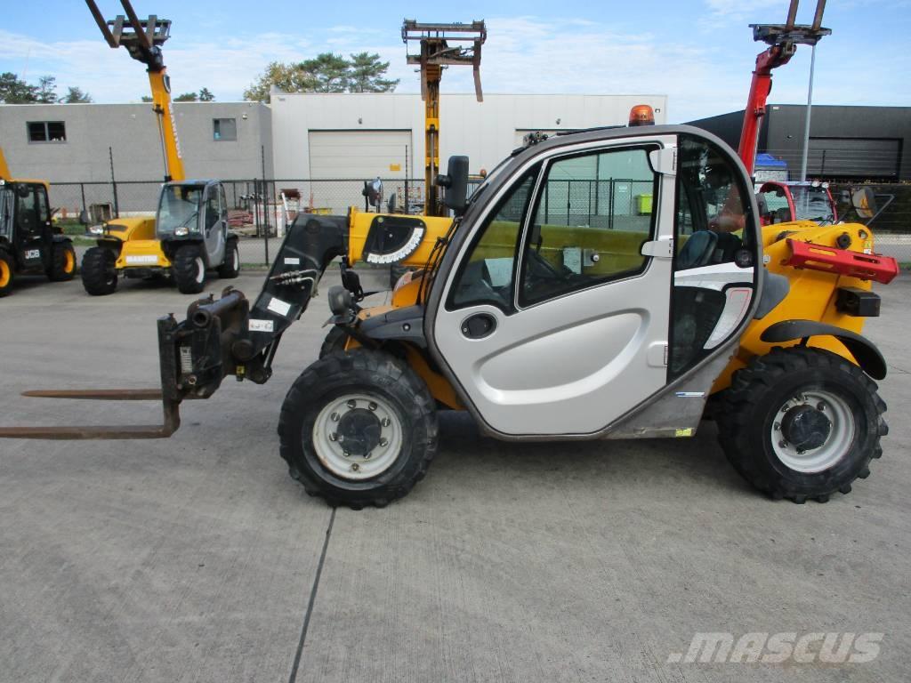 Manitou MT 625 伸縮臂操作車