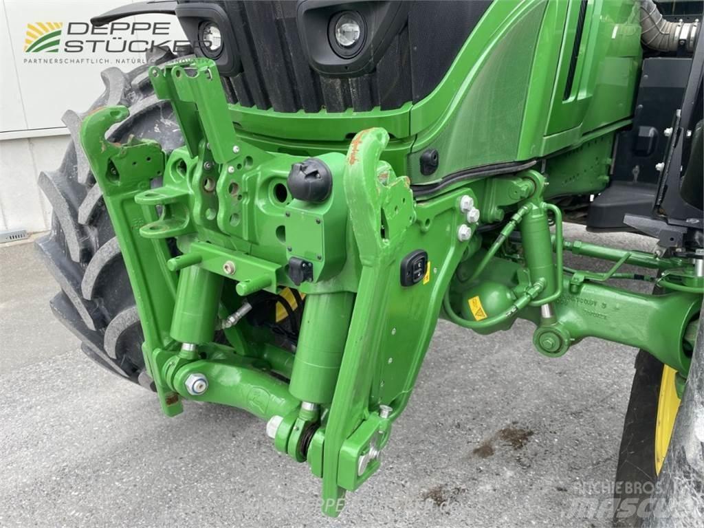 John Deere 6230R 曳引機