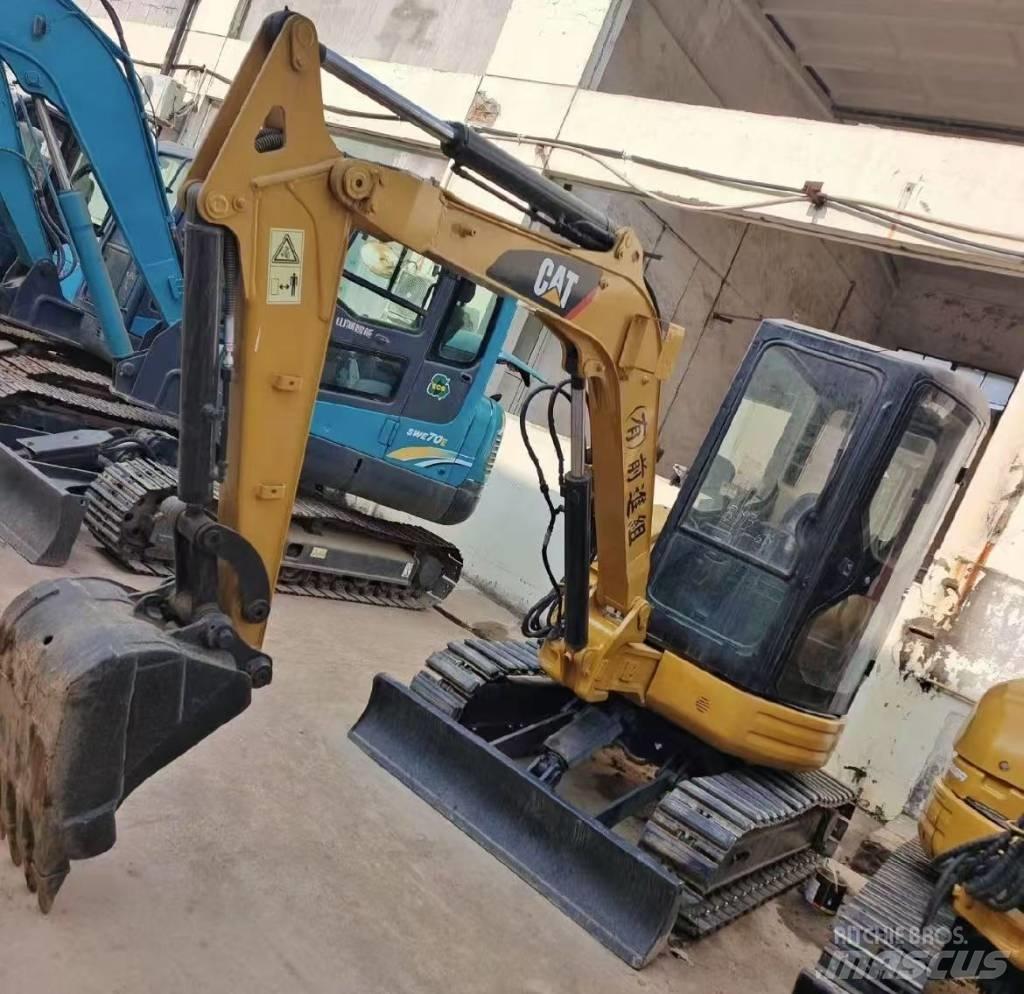 CAT 303 CR 小型挖土機/掘鑿機<7t(小型挖掘機)