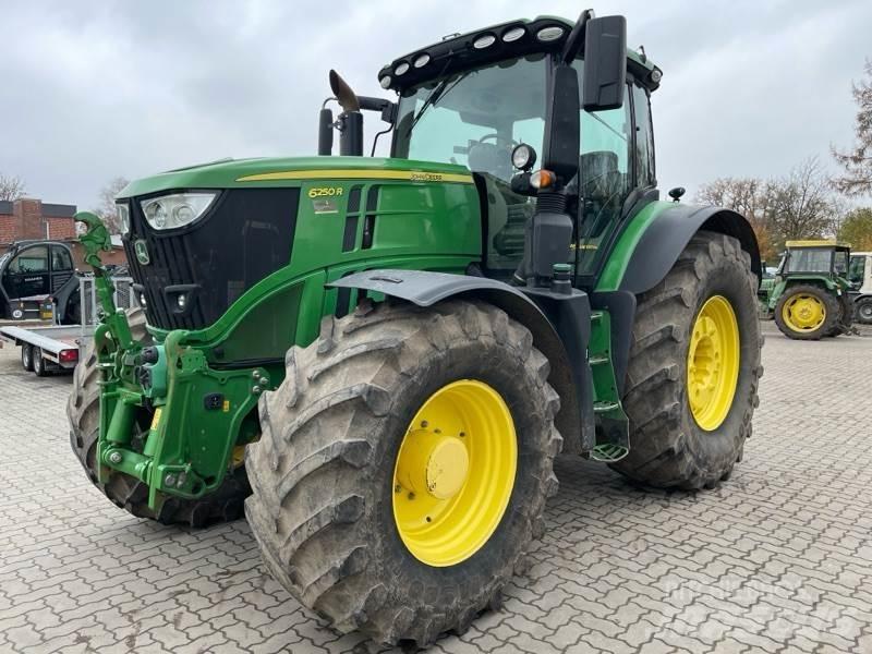 John Deere 6250R 曳引機