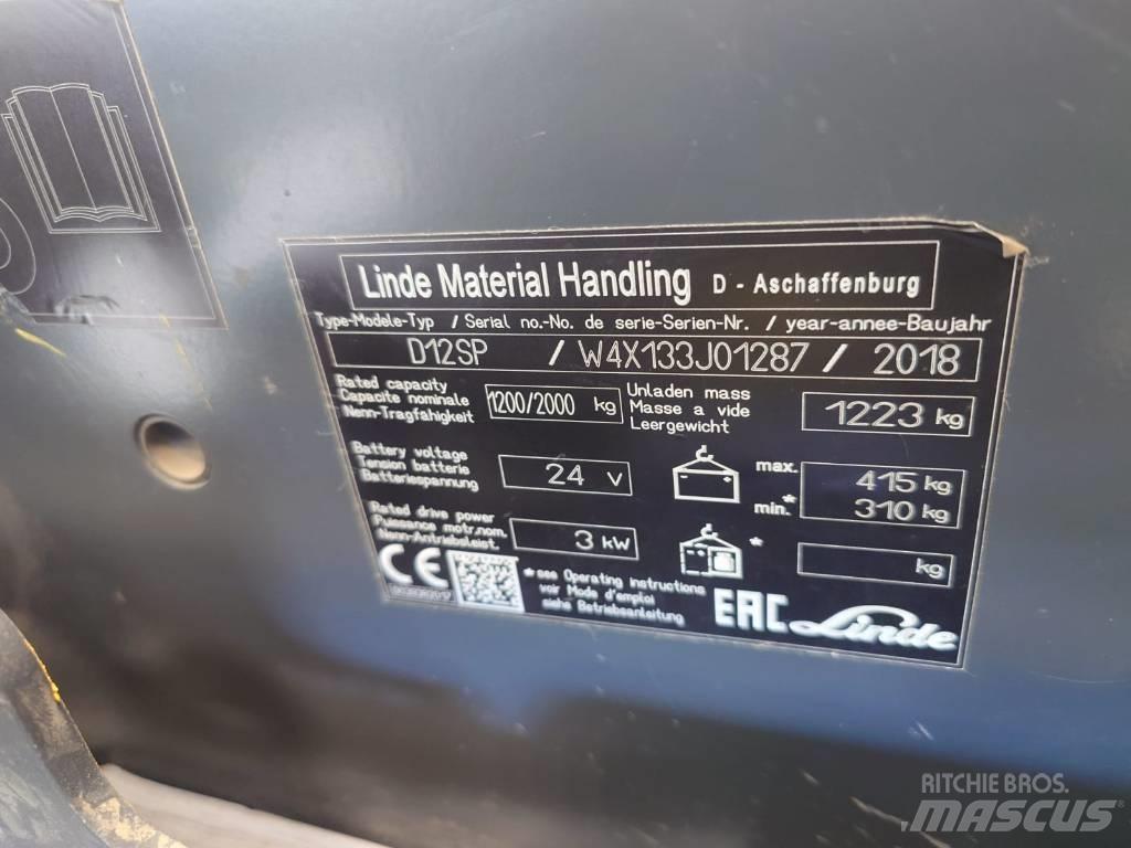 Linde D 12 自走式堆積機