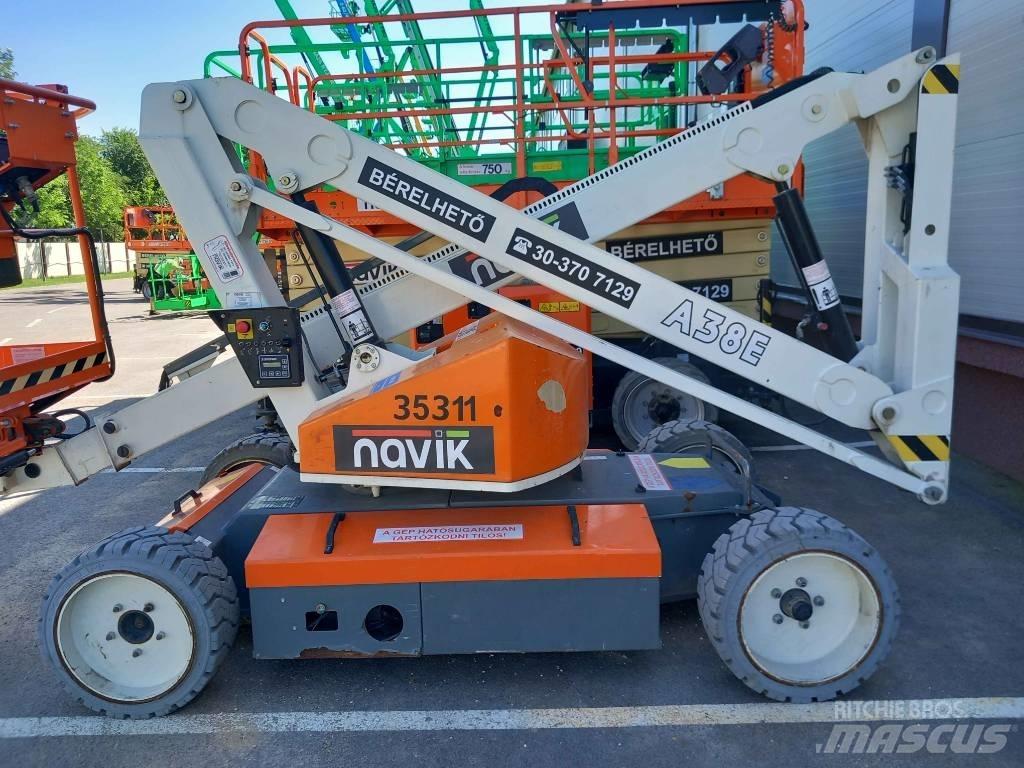 Snorkel A 38 E 曲臂高空作業車