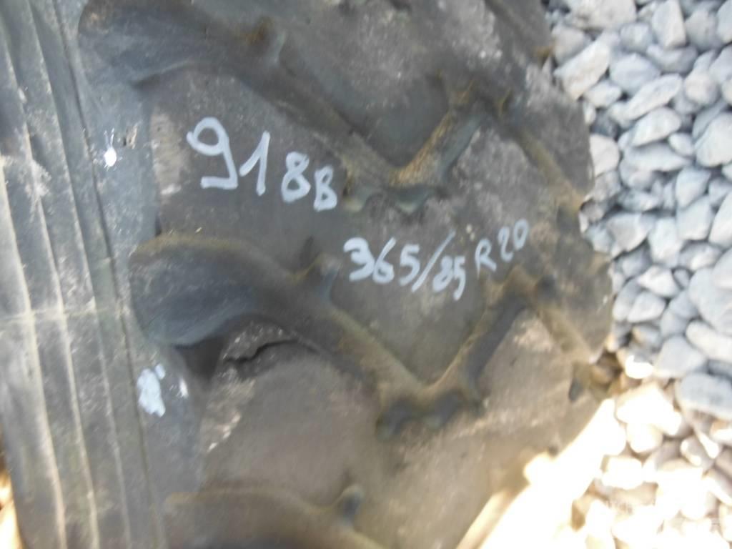 Michelin 365/85R20 輪胎、車輪和輪圈