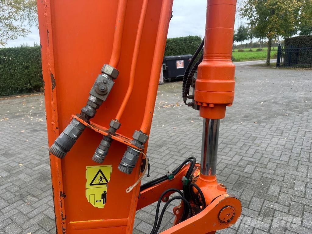 JCB JS145W 旋轉式挖土機/掘鑿機/挖掘機