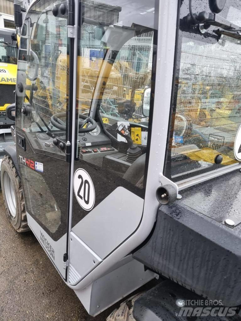 Wacker Neuson TH 412 伸縮臂操作車