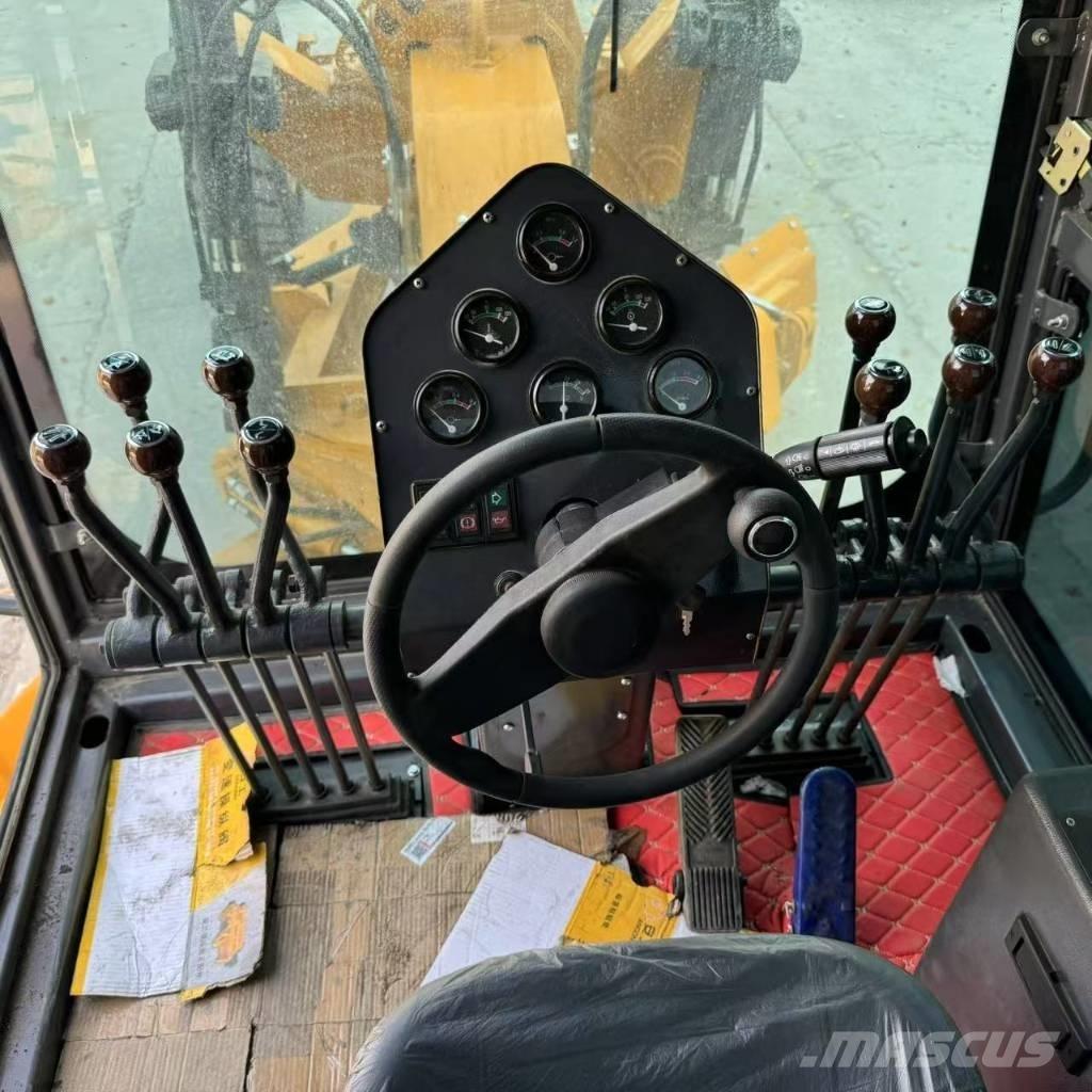 CAT 140G 平土機