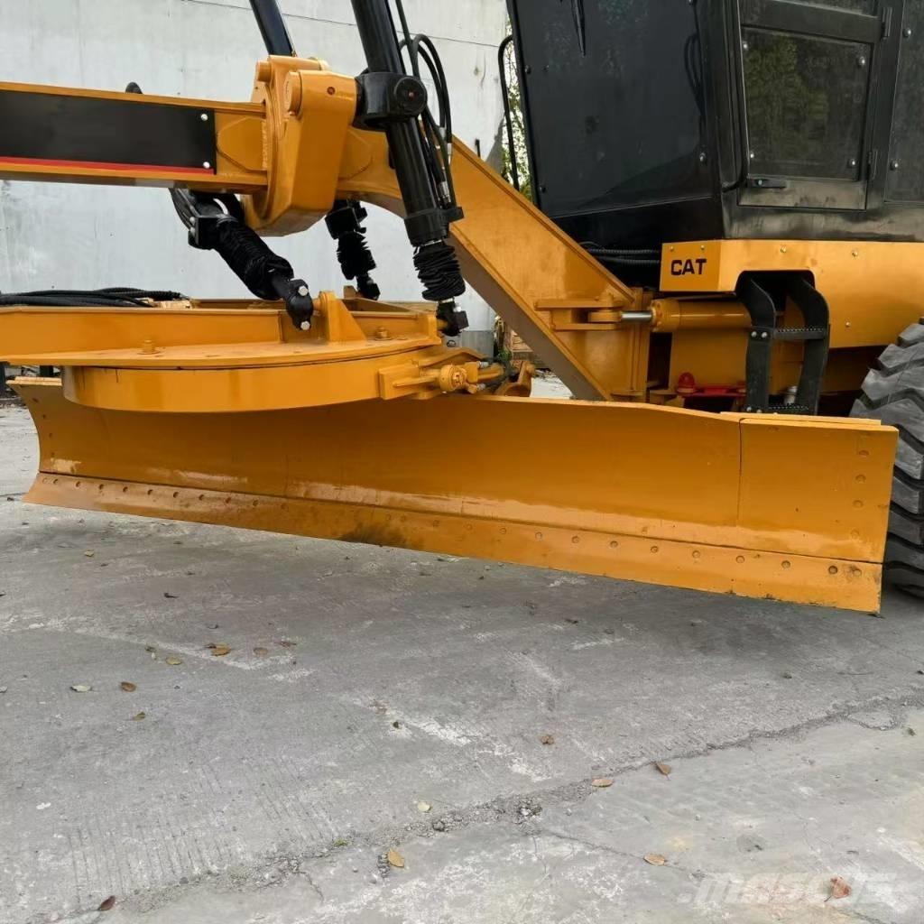CAT 140G 平土機