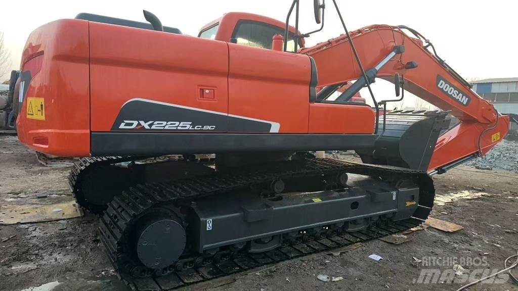 Doosan DX 225 LC 履帶式 挖土機/掘鑿機/挖掘機