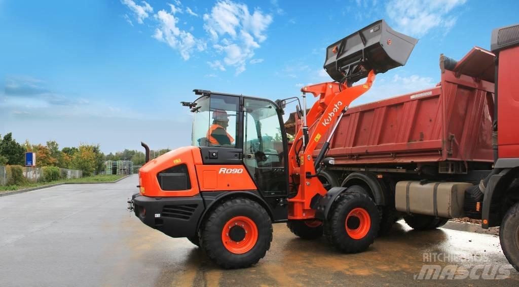 Kubota R 090 輪胎式裝載機