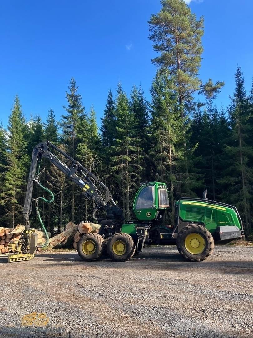John Deere 1270G 收穫機